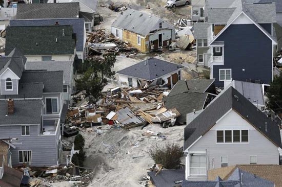Reportan a un poblano muerto por Sandy en Staten Island
