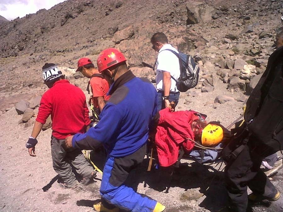 Muere joven francesa al caer en el volcán Citlaltépetl