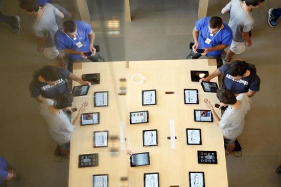 Apple, primera vez en 10 años que no registra ganancias
