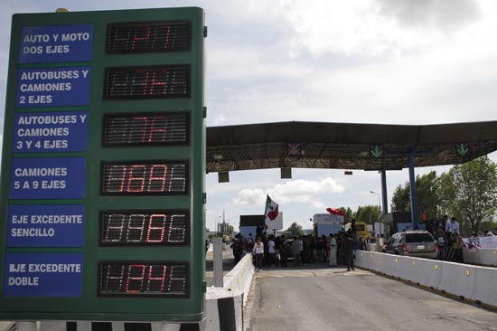 Carreteras de Cuota de Puebla va contra #YoSoy132