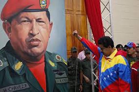 Maduro enloquece, dice que Hugo Chávez se le apareció “en forma de pajarito”