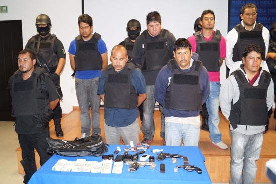 Cae banda de asaltantes de cuentahabientes en Puebla