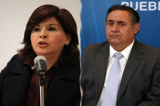 Renuncian contralora y secretario de Desarrollo Social