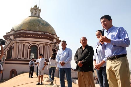 Eduardo Rivera supervisó trabajos de impermeabilización de la Catedral de Puebla