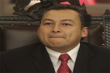 Diputados preparan viaje oficial a España para beatificación de Palafox