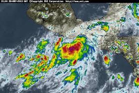 Puebla en alerta por “Bárbara”, causará lluvias y tormentas eléctricas