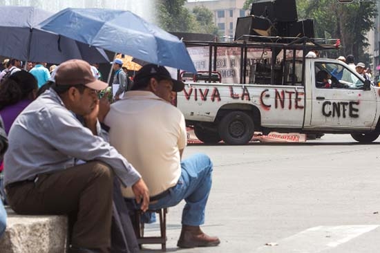 CNTE amaga con no iniciar clases el lunes
