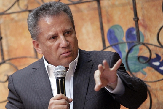 Agüera le da la vuelta a Actívate x Puebla; sólo debatirá con Gali si lo organiza el IEE