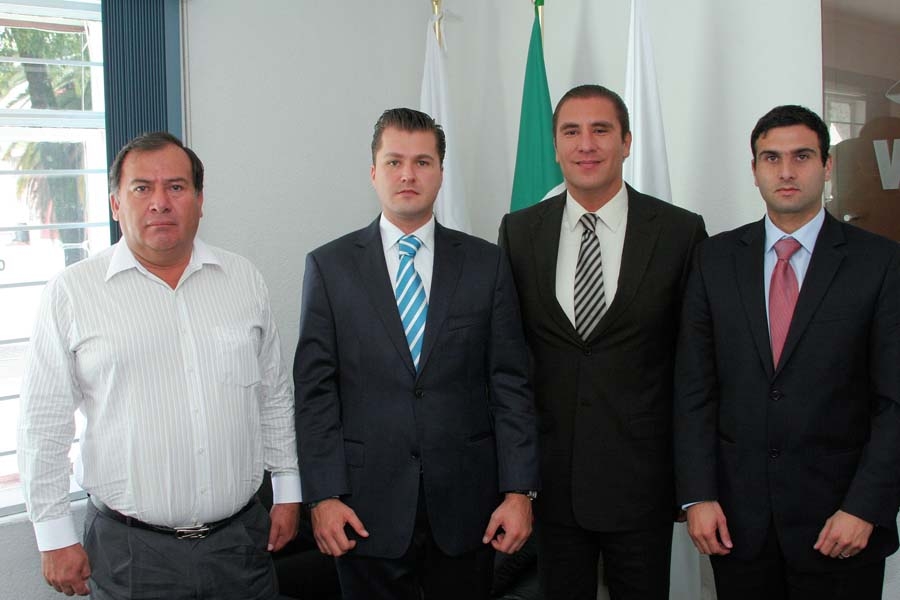 Moreno Valle pacta con el PVEM, ex aliado del PRI