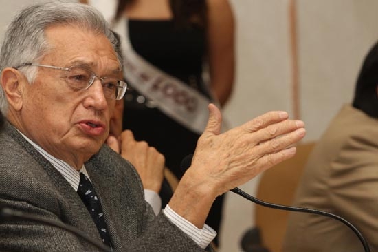 Bartlett minimiza inconformidades en el PRD por su candidatura