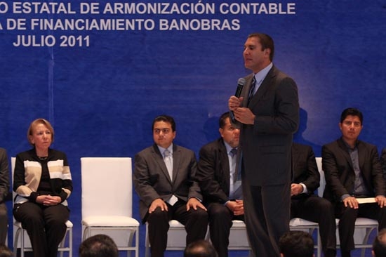 Puebla busca financiamiento de Banobras para metrobús y Soapap