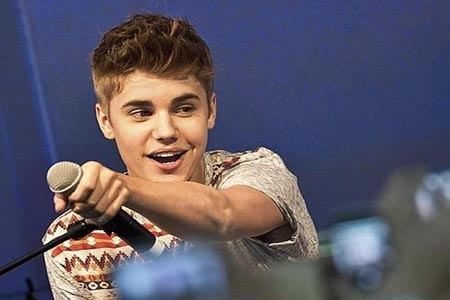 Justin Bieber pide perdón por fumar marihuana