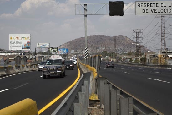 Automovilistas deberán contratar seguro para transitar por carreteras de México