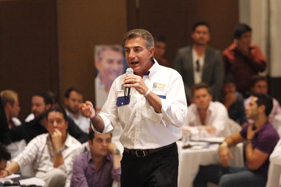 Tony Gali dice que el PRI lo denuncia por miedo a perder la elección
