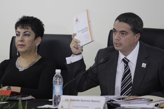 IEE prevé elecciones extraordinarias en 6 municipios