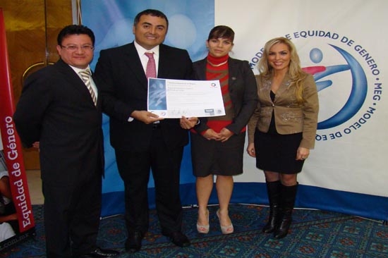OFS recibe certificado de renovación del Modelo de Equidad de Género
