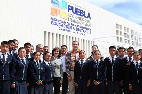 Puebla innova con primer campus de educación a distancia en Ajalpan