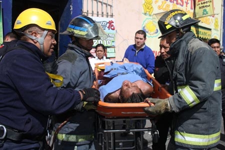 Empleados de una ferretería se electrocutaron en el Centro Histórico