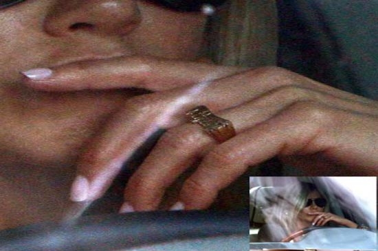 Jennifer Aniston ya luce anillo de compromiso