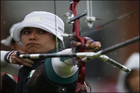 Medallista olímpica Mariana Avitia contra Peña Nieto