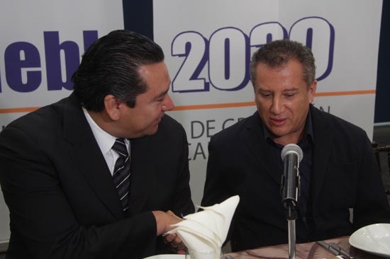 Agüera presenta su Plan Puebla 2030 a la CTM