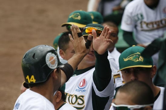 Pericos de Puebla ante Sultanes de Monterrey en playoffs de la LMB