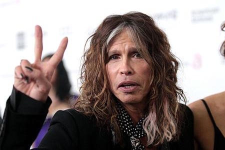 Steven Tyler gastó 10 millones de dólares en cocaína