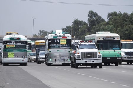 Caos en la autopista México-Puebla
