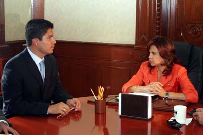 Rivera reprocha la herencia que le dejará Alcalá