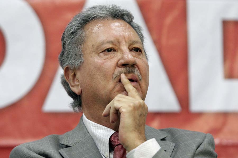 PRI: presentan a delegado y retrasan elección hasta el 28 de noviembre