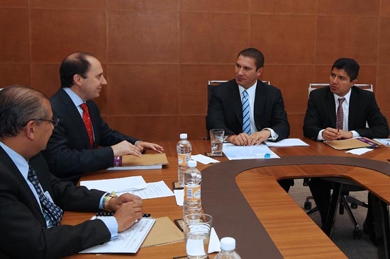 Moreno Valle y Eduardo Rivera en reunión privada