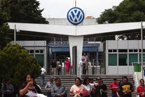 Puebla pierde planta de motores VW y mil 200 empleos directos