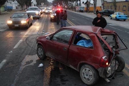 Mujer perdió la vida en accidente automovilístico en la carretera federal a Atlixco