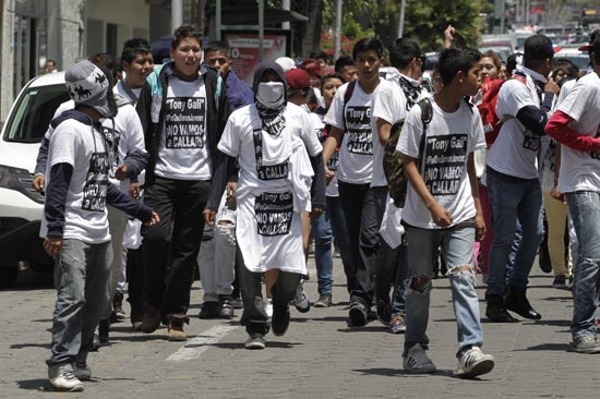 PRI trae grupos de choque del DF y Edomex para protestar contra Gali