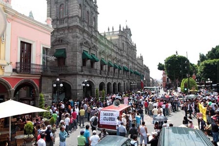 Ambulantes exigen al ayuntamiento les permita volver a las calles