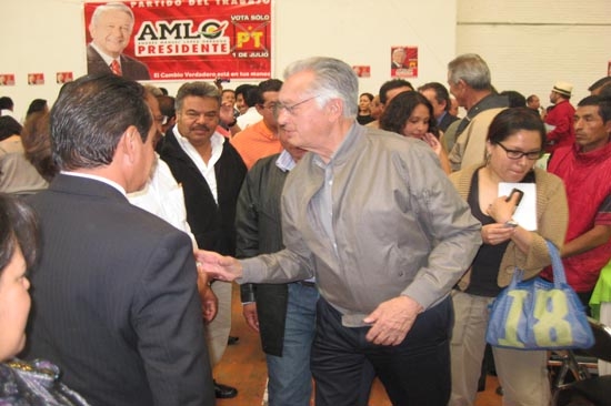 Bartlett advierte que si ganan PRI o PAN, los trabajadores perderán sus conquistas laborales