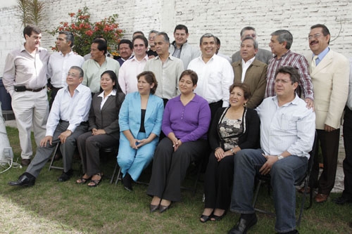 Se reúnen integrantes de la LV Legislatura de Puebla