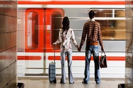 Metro de Praga tendrá vagones para que usuarios tengan sexo