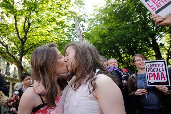 Francia legaliza el matrimonio gay