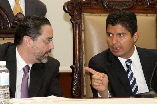 Ayuntamiento de Puebla oferta 3.8% de aumento salarial