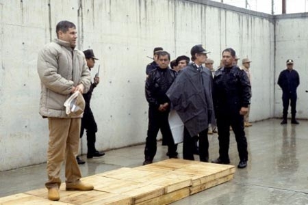 EU aplica sanciones financieras a 8 capos de “El Chapo” Guzmán