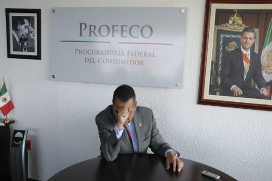 EPN corta cabeza a Humberto Benítez Treviño por caso #LadyProfeco
