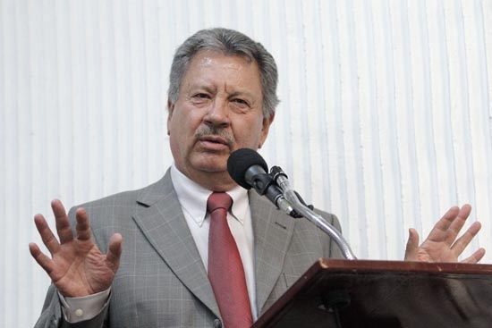 Basta de rasgarse las vestiduras