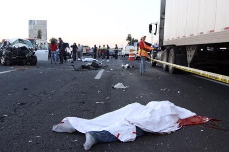 Dos muertos dejó accidente en la autopista México-Puebla