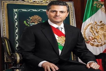 Presidencia gasta 376 mil pesos en foto oficial de Peña Nieto