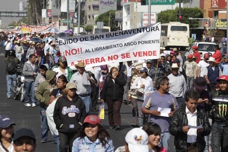 Las manifestaciones durante el segundo informe de Rafael Moreno Valle