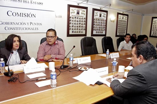 Aprueban candidaturas independientes de partidos para elección de 2018 en Puebla