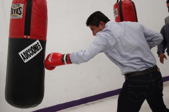 Rivera proponer darle golpe a las adicciones con torneo de box