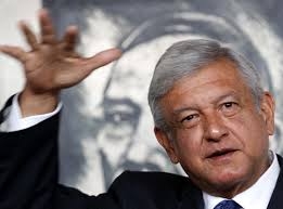 AMLO anuncia mitin en defensa del petróleo, el 8 de septiembre en el DF
