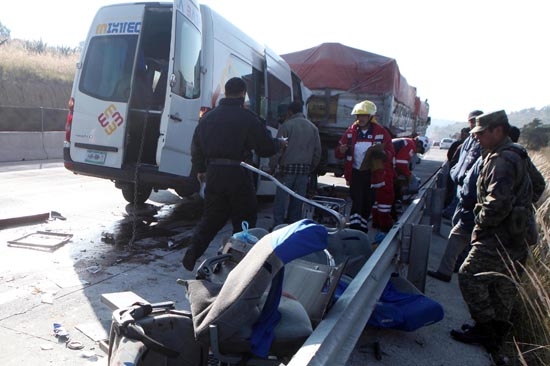 Accidente en el Arco Norte, una persona muerta y once lesionadas